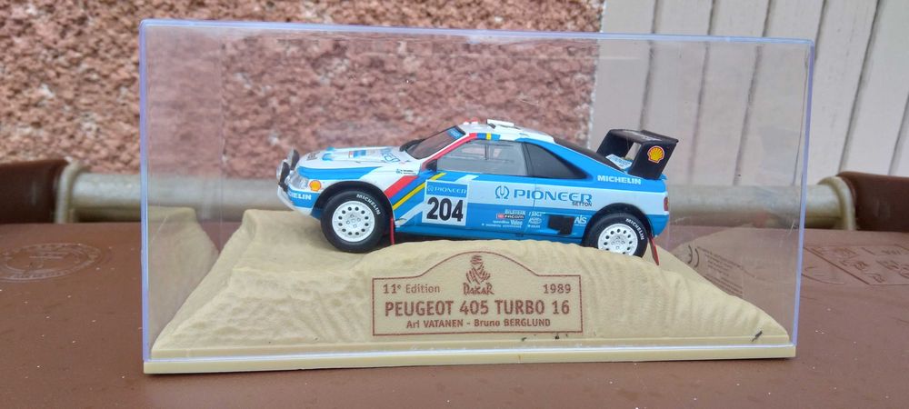 Rally Paris-Dakar : 12 modelos