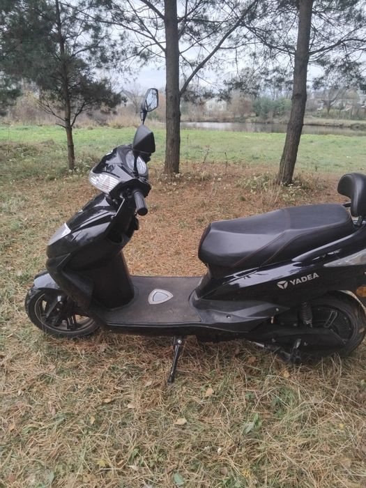 Електроскутер YADEA S-Way