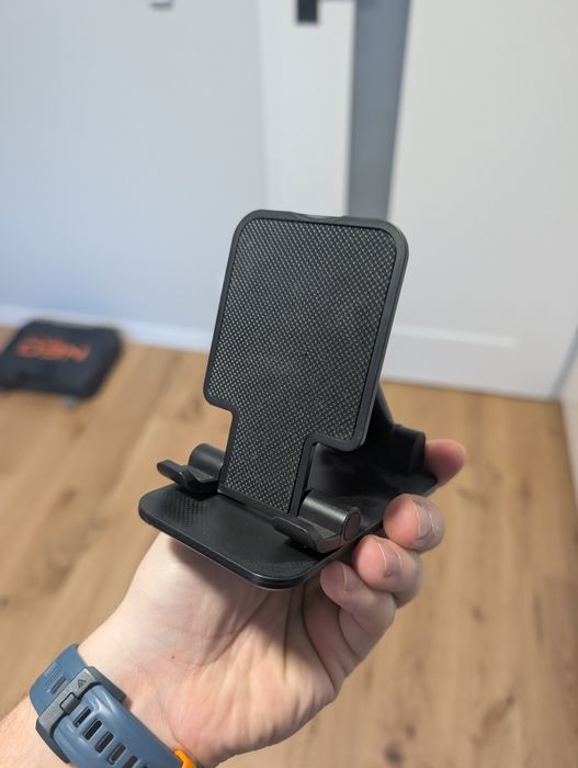 Podstawka, stojak na telefon lub tablet