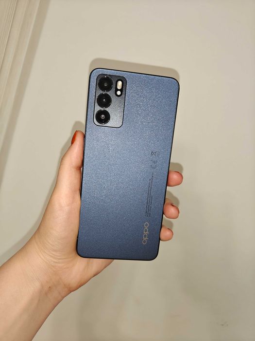 Telefon komórkowy OPPO Reno 6