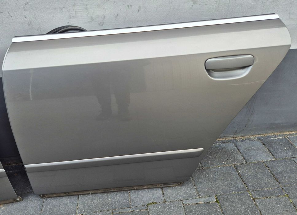 Drzwi lewe tylne tył Audi A4 B6 LY7Q