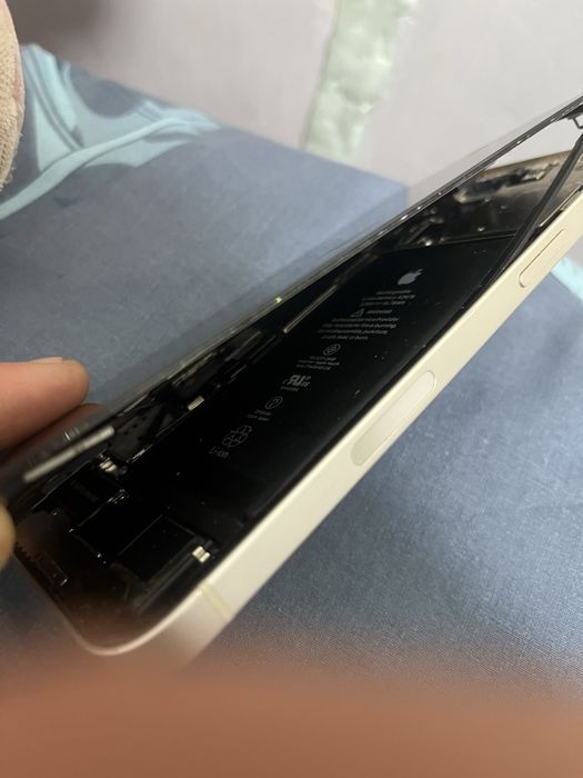 Iphone 12(запчасти либо востоновдение)