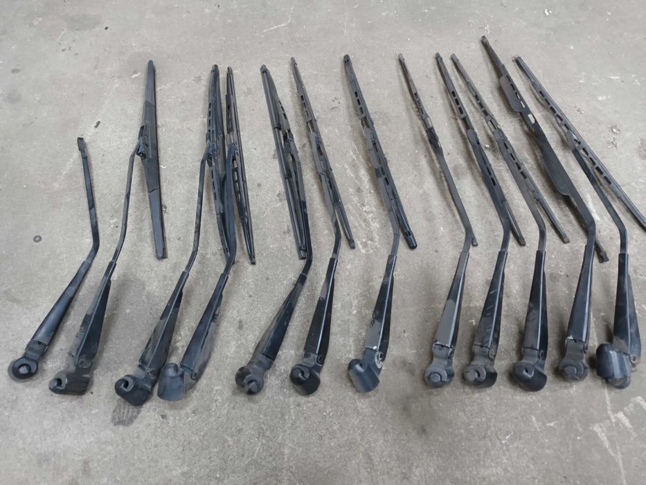 WV T4 Ramię wycieraczki tylnej na klapę cena za sztukę