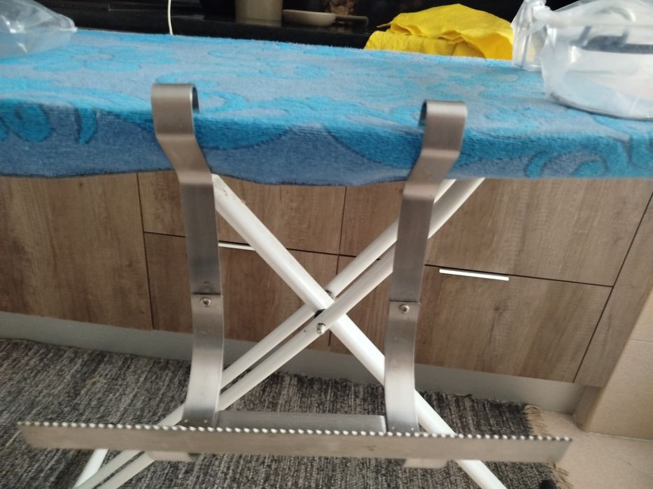 Suporte para papel de cozinha em alumínio dependurar