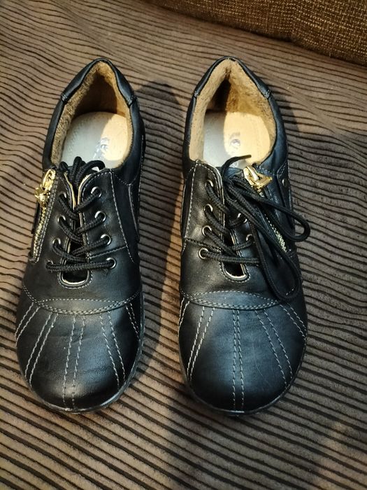 Półbuty damskie 36 buty damskie lekko ocieplane Plop