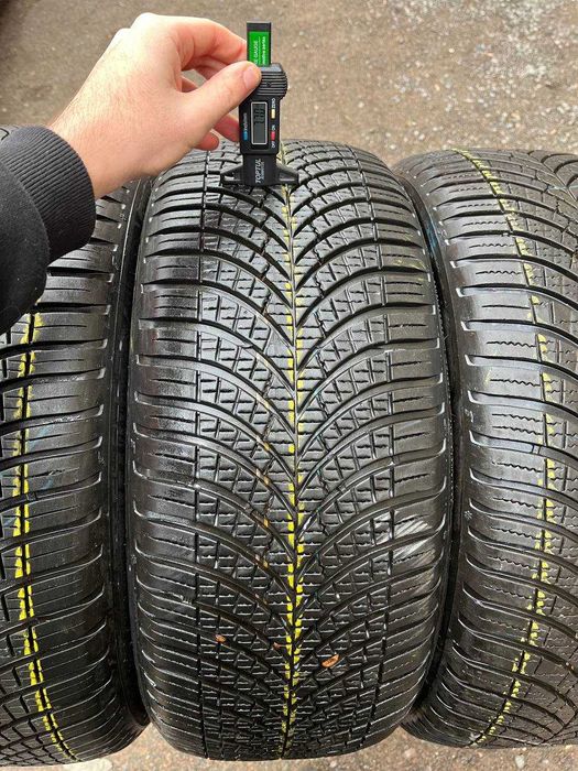 Шины Бу 225 45 R 18 GoodyearVector 4season Всесезон комплект резина