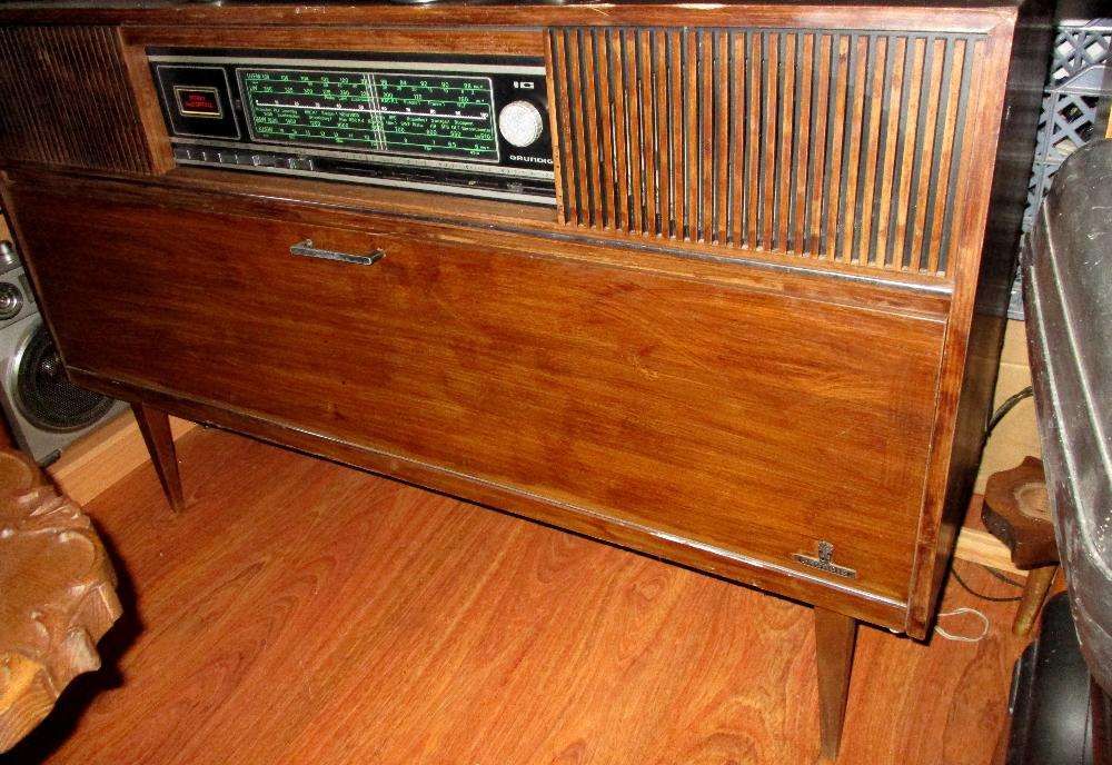 Radio gira discos antigo