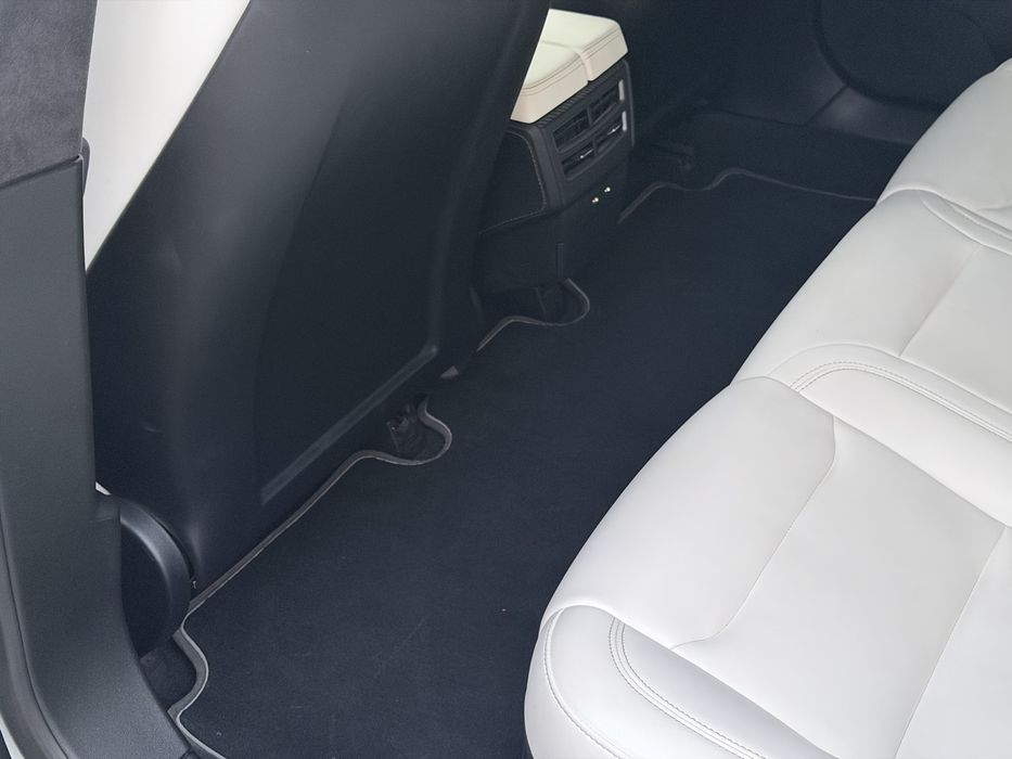 Tesla model s perfomance ludicrous mode