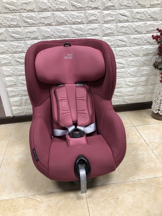 Автокрісло Britax Römer TRIFIX2 i-SIZE Група 1 (9-18 кг) Isofix