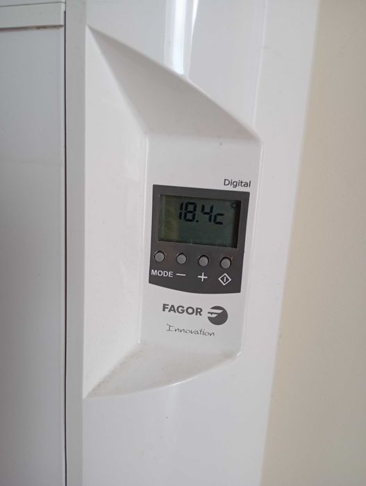 Aquecedor de parede Fagor