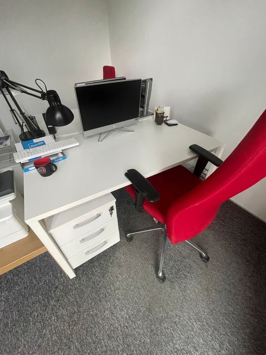 Komputer 2 w 1  Hp w idealnym stanie
