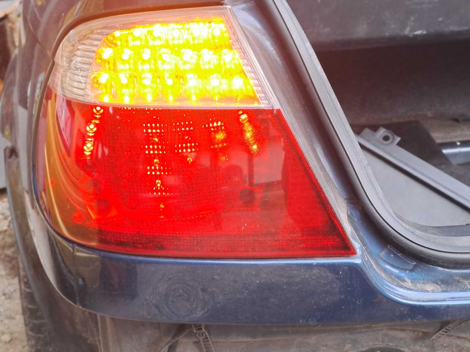 Bmw e46 cabrio lift lampa tył led lewa prawa