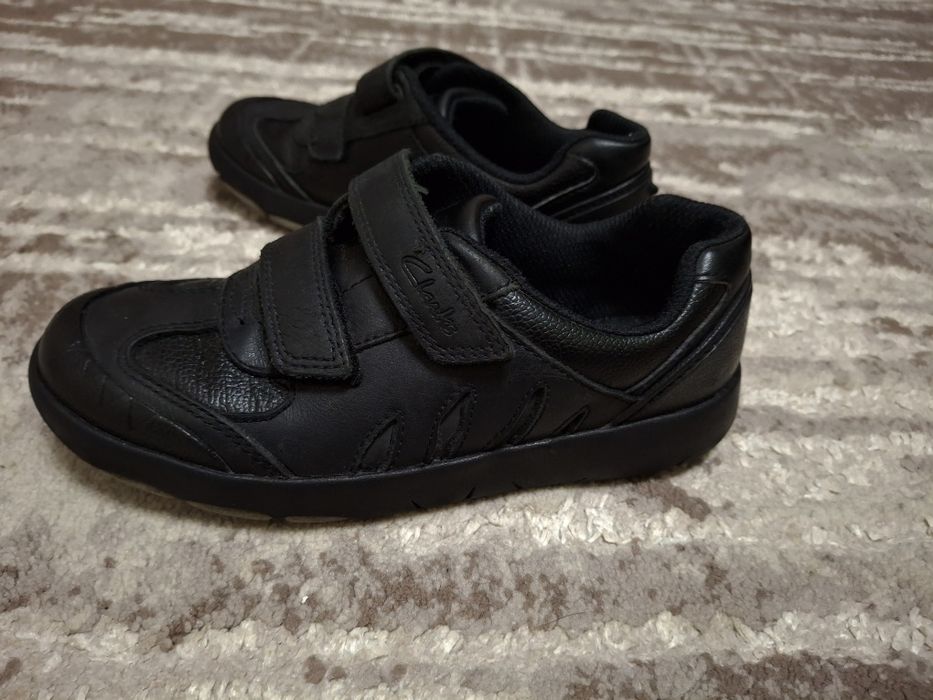 Шкіряні кросівки туфлі clarks на хлопчика  кожаные кроссовки туфли
