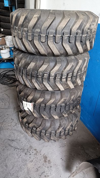 Pneus 10/16.5 Bobcat
