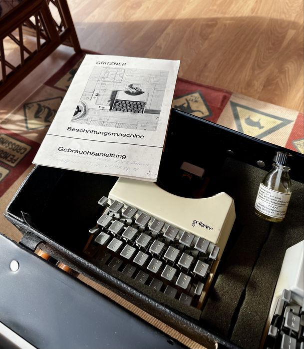 Antigas e raras maquinas escrever