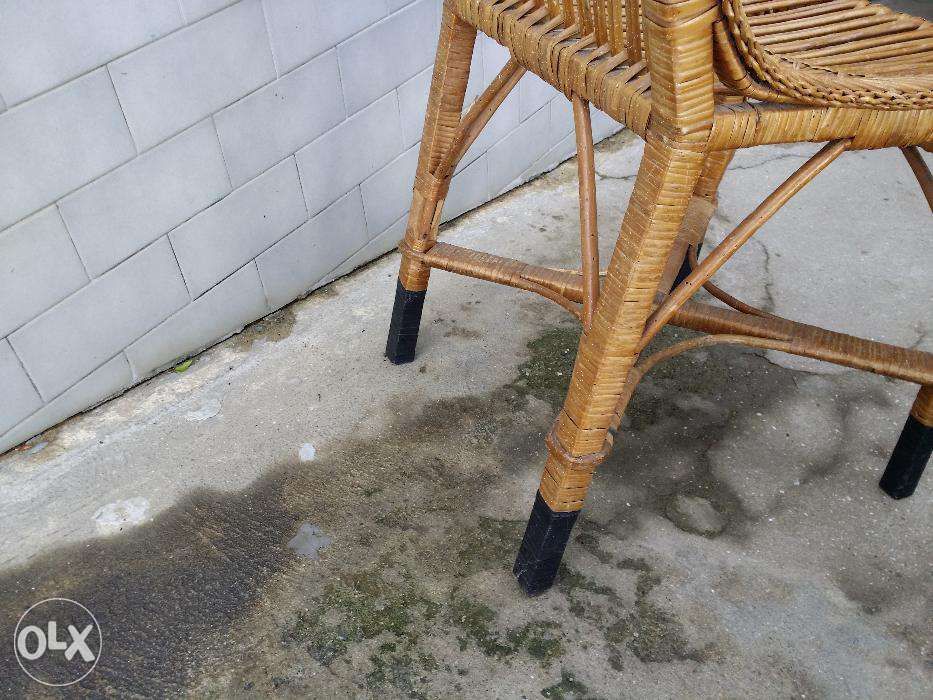 Cadeira feita de vimes