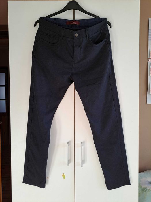 Spodnie Zara 44 jak nowe