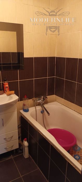 Продаж ділянки з будинком 75 м² в с. Зелений Бір