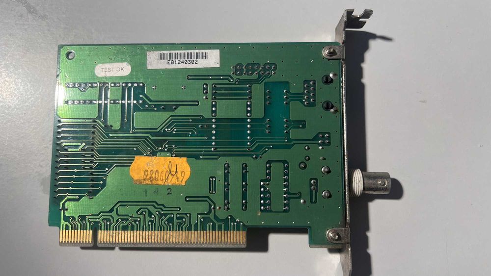Placa de rede Genius LAN GE2500 II Realtek RTL8029 PCI BNC
