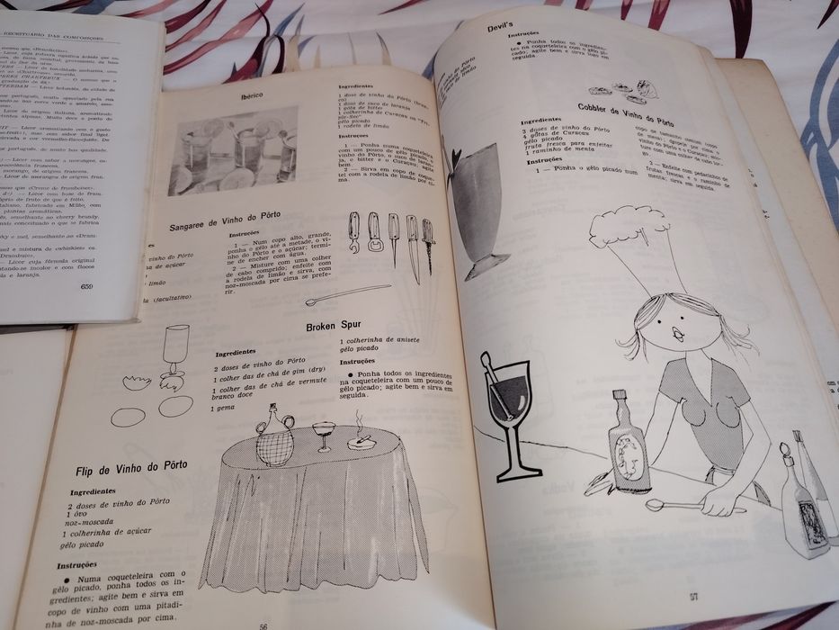 3 Livros de Receitas de Cocktails e outras Bebidas