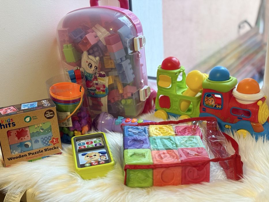 Іграшки дитячі Низькі Ціни! Сортери, кубики, конструктор