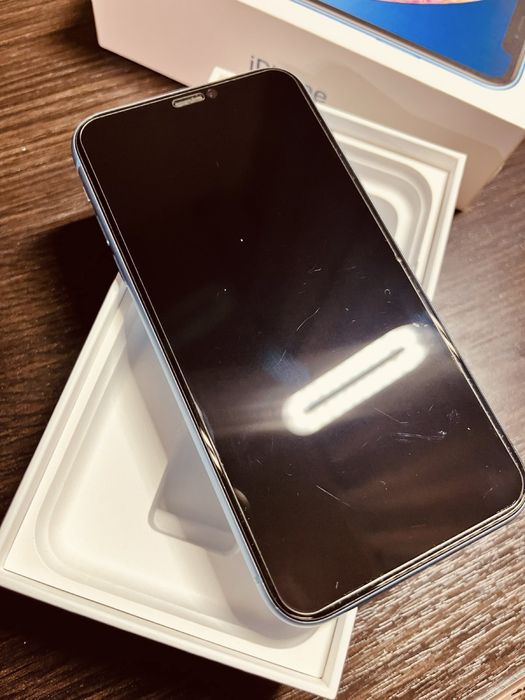 iPhone xr 64gb батарея 79% стан близький до ідеалу Neverlock