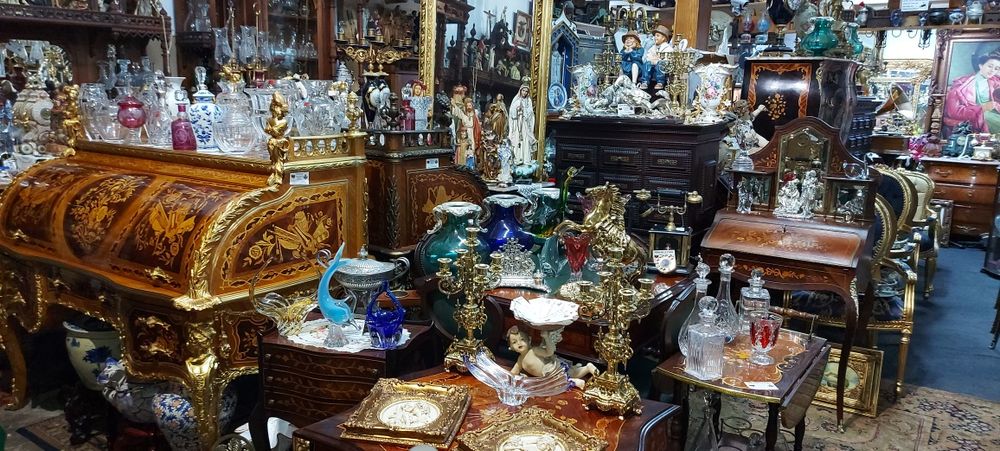 Antiguidades/ Lustres