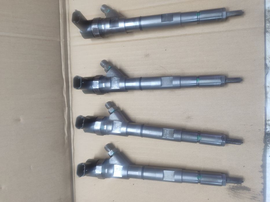 Форсунка соренто 2.5 D4CB HYUNDAI H1