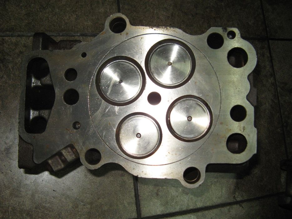 Głowica silnika Man V8 Liebher
