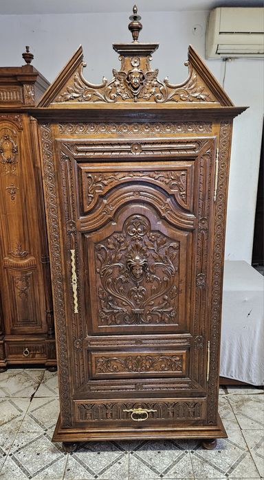 Bieliżniarka neorenesansowa
