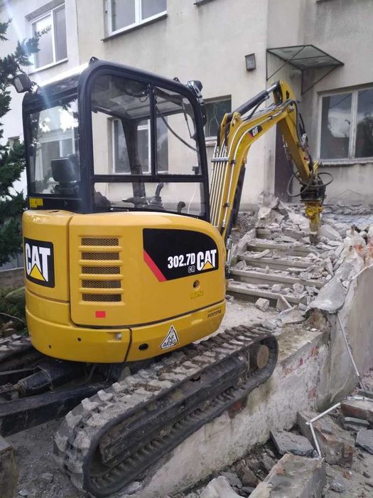 Usługi minikoparka z młotem, prace ziemne,zageszczarki