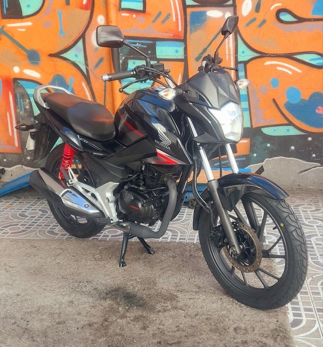Honda cb125f // 2017-10