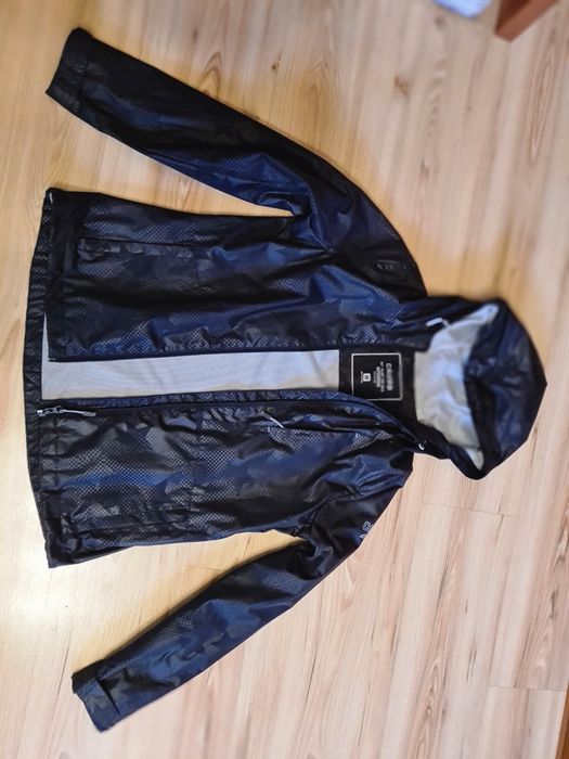 Kurtka przeciwdeszczowa Cropp