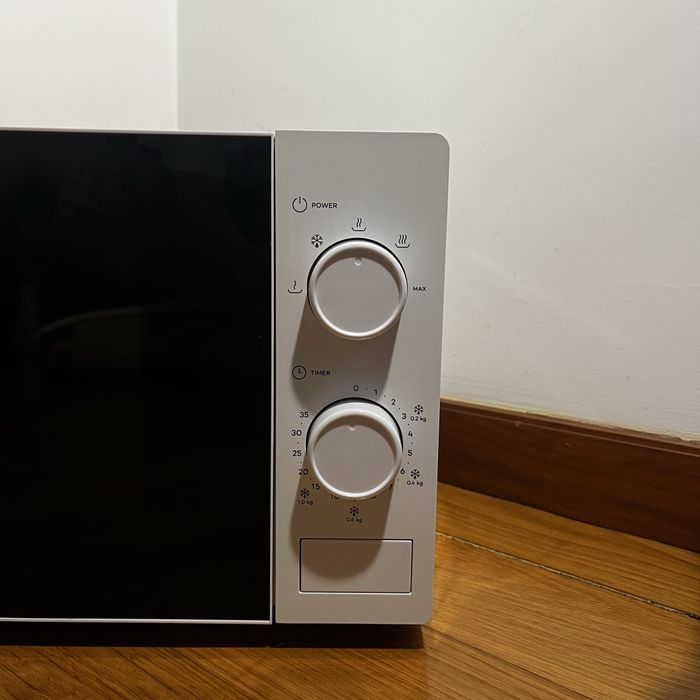 microondas FLAMA 1847FL 20L branco