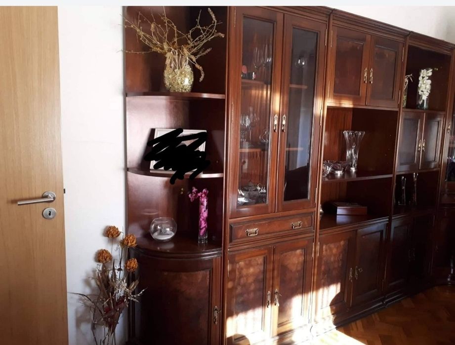 Mobília de sala - madeira maciça