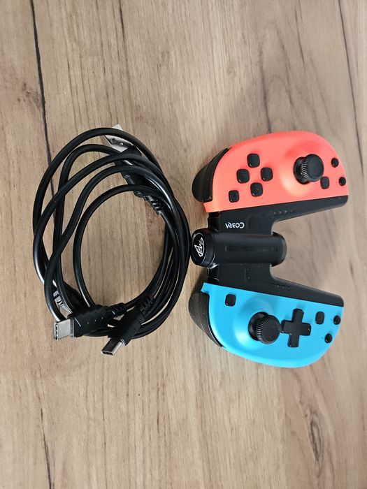 Joy-Con Neon Blue/Red Nintendo Switch + Grip Cobra | Stan Bardzo Dobry