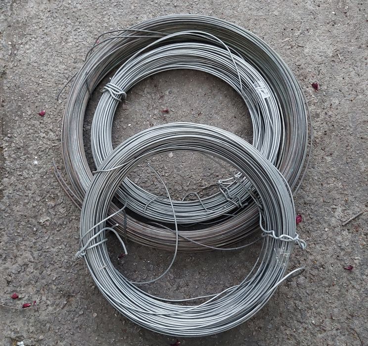 Проволока, круги, прутки, листы и другие заготовки.