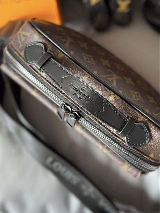 Жіноча чоловіча сумка коричнева Louis Vuitton S Lock луи витон мужская
