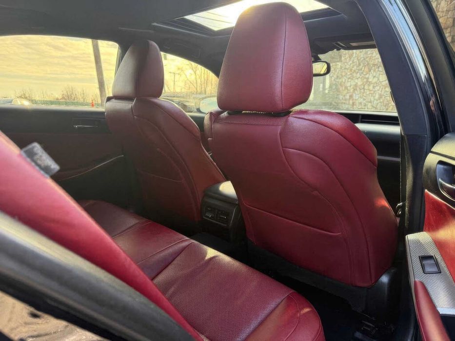 Lexus IS 300      2016