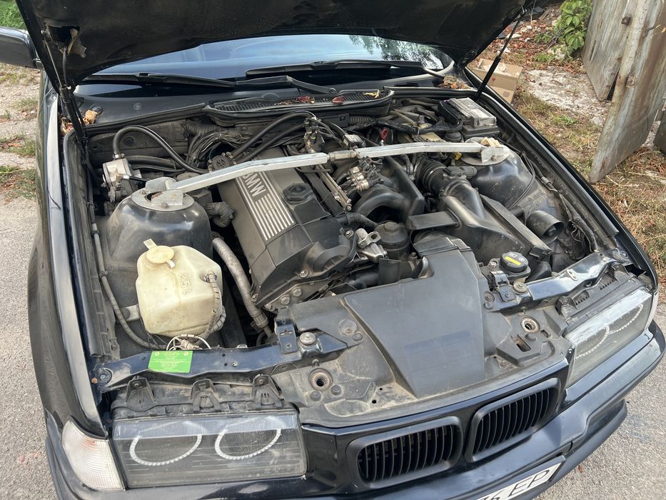BMW 323i E36 M52B25