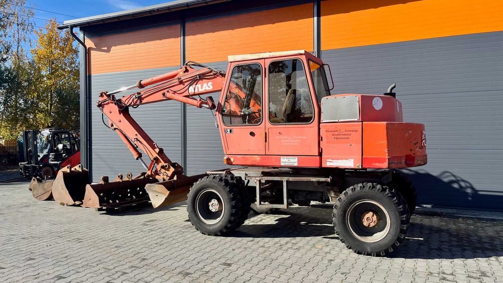 KOPARKA KOŁOWA OBROTOWA ATLAS 1204  4łyżki  + hydrauliczna sprowadzona