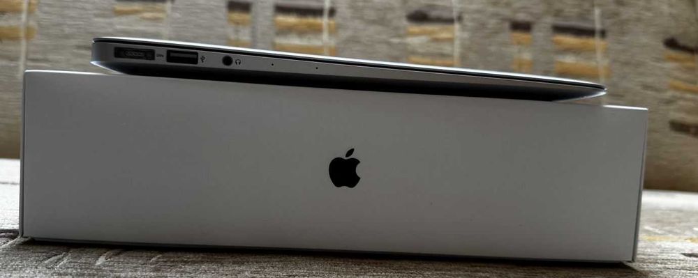 Macbook Air A1466 13.3" 2017 Intel Core i5 8GB/256GB SSD