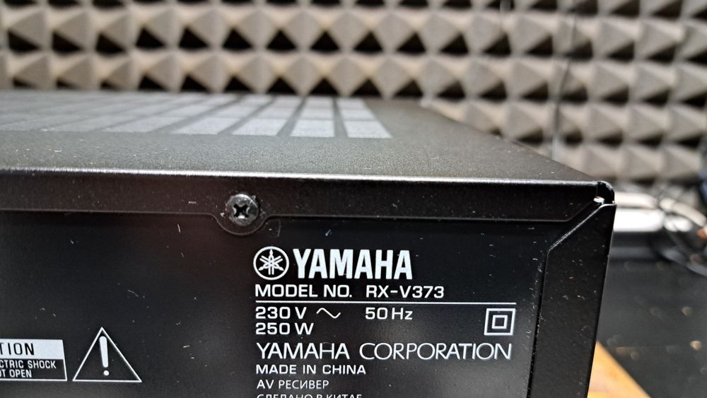 Amplituner Yamaha RX-V373