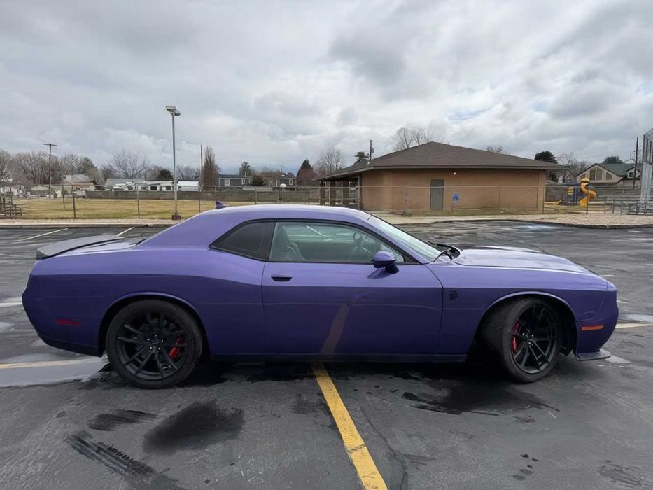 Dodge Challenger SRT Hellcat      2019