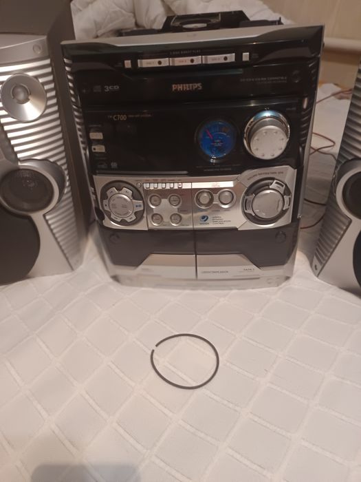 Музыкальный центр PHILIPS