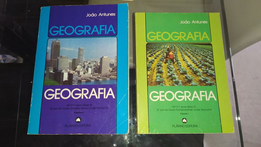 Livro antigo Fundamentos de Ecologia