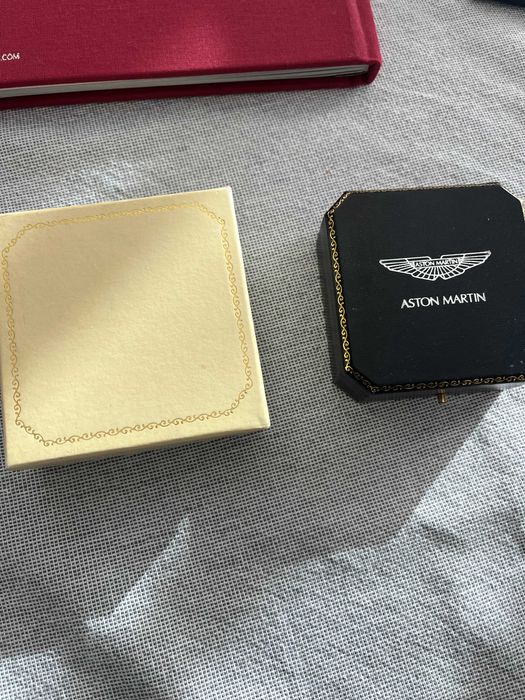 Aston Martin Memorabilia - Colecionadores
