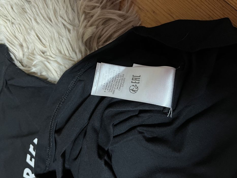 Karl Lagerfeld t-shirt koszulka czarna napisem r XS przyjemny materiał