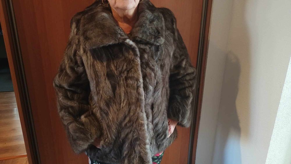Piękne futro z szarych norek