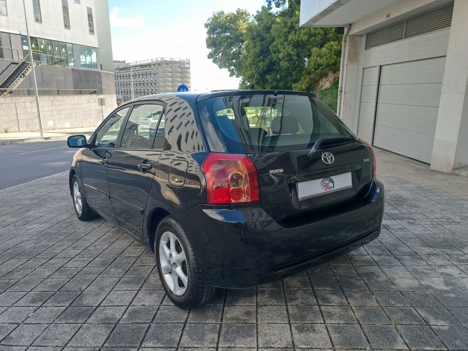 TOYOTA COROLLA 1.4 D4-D de 2005 5 lugares